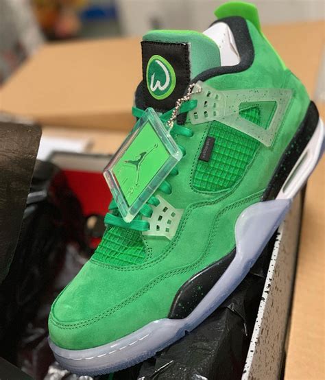 mark wahlburg air jordan 4